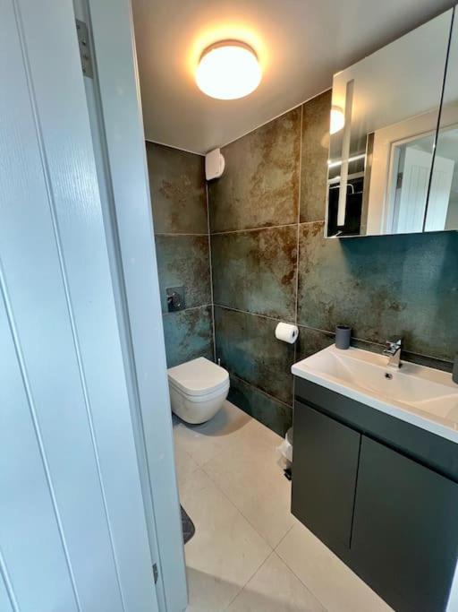 Spacious In Wandsworth * Londra